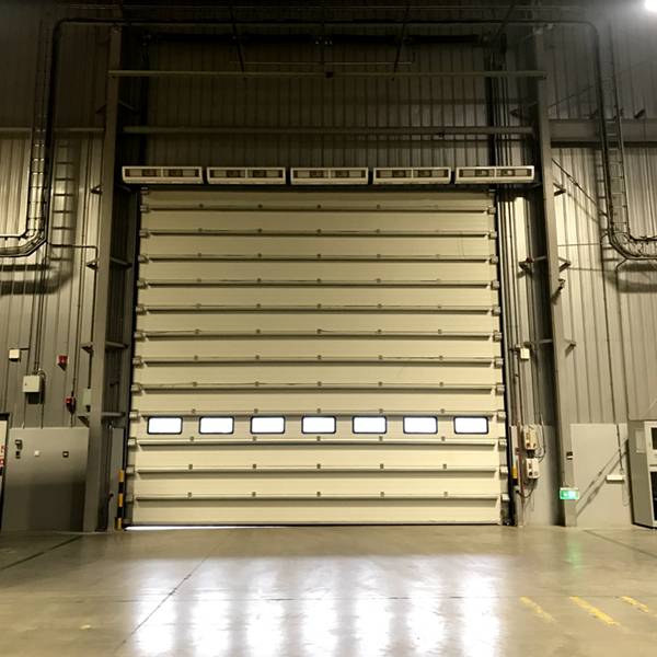 工業提升門背筋式門板和普通門板的區別縮略圖